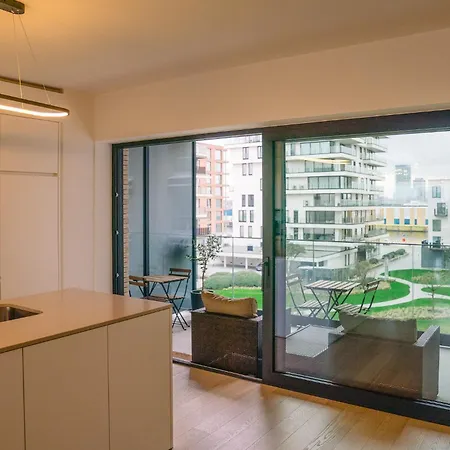 New Sunny With 2 Large Terraces *