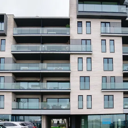 Apartment New Sunny With 2 Large Terraces Ostend