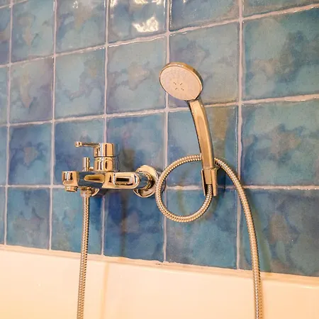 New Sunny With 2 Large Terraces דירה